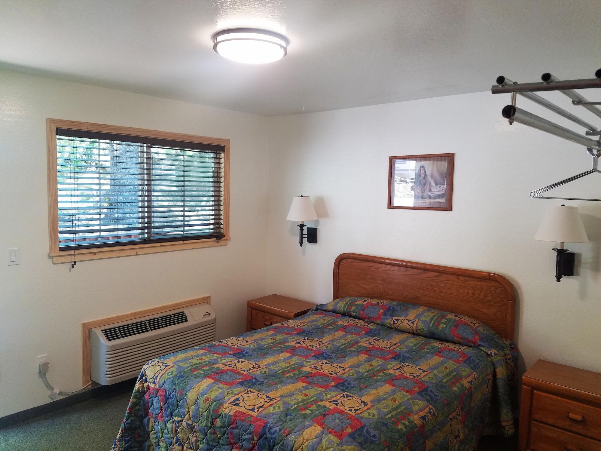 Yosemite Riverside Inn Groveland Exterior photo